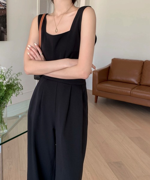 emi+（エミプラス）の「スクエアネックタンクトップ＋ハイウエストタックワイドパンツ セットアップ（セットアップ・レディース・ブラック/アイボリー/ベージュ/グレー/ネイビー/ライトグレー/カーキ/ブルー/ブラウン・FREE）」の22枚目の写真