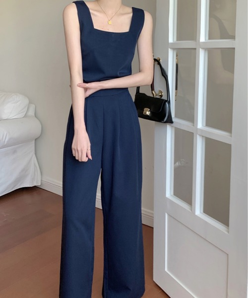 emi+（エミプラス）の「スクエアネックタンクトップ＋ハイウエスト