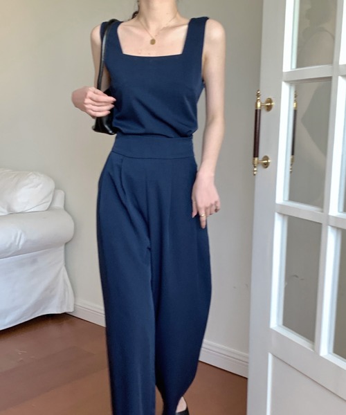 emi+（エミプラス）の「スクエアネックタンクトップ＋ハイウエストタックワイドパンツ セットアップ（セットアップ・レディース・ブラック/アイボリー/ベージュ/グレー/ネイビー/ライトグレー/カーキ/ブルー/ブラウン・FREE）」の13枚目の写真