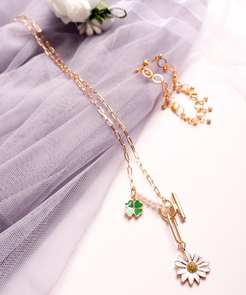 FUNALIVE（ファンアライブ）の「JON フラワーチャームネックレス　スマイル　クローバー　韓国製（ネックレス・メンズ・E/M/F/B/J/C/K/H/D/L/G/A/I/T/S/O/W/N/V/Q/R/U/P・FREE）」の11枚目の写真