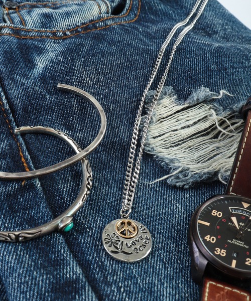 FUNALIVE（ファンアライブ）の「JON フラワーチャームネックレス　スマイル　クローバー　韓国製（ネックレス・メンズ・E/M/F/B/J/C/K/H/D/L/G/A/I/T/S/O/W/N/V/Q/R/U/P・FREE）」の22枚目の写真