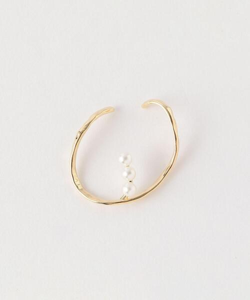 green label relaxing(グリーンレーベルリラクシング)の「フェイクパール & メタルフレーム イヤカフ イヤーカフ(イヤーカフ・レディース・シルバー/ゴールド・FREE)」の1枚目の写真