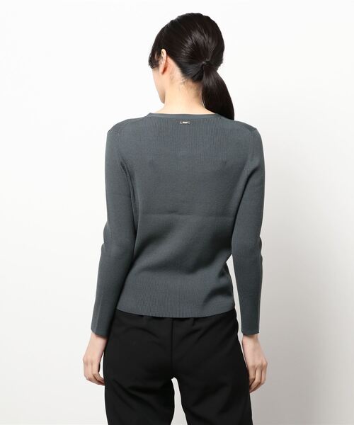 TONAL(トーナル)の「ベーシックリブクルーカーデ(カーディガン/ボレロ・レディース・ブラック/ダークグリーン/パープル/オフホワイト・38)」の5枚目の写真