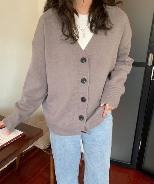 Diosfront（ディオスフロント）の「オーバーサイズVネックカーディガン（カーディガン/ボレロ・レディース・ブラック/チャコールグレー/ブラウン・FREE）」の19枚目の写真