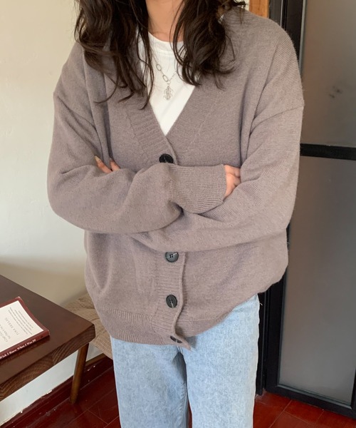 Diosfront（ディオスフロント）の「オーバーサイズVネックカーディガン（カーディガン/ボレロ・レディース・ブラック/チャコールグレー/ブラウン・FREE）」の18枚目の写真