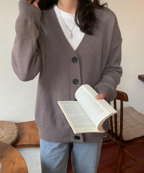 Diosfront（ディオスフロント）の「オーバーサイズVネックカーディガン（カーディガン/ボレロ・レディース・ブラック/チャコールグレー/ブラウン・FREE）」の5枚目の写真