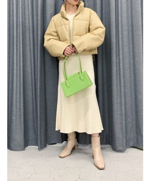 SLY（スライ）の「VEGAN LEATHER PUFFER JK ビーガンレザー ジャケット（ブルゾン・レディース・ライトグリーン/ライトベージュ・FREE）」の4枚目の写真