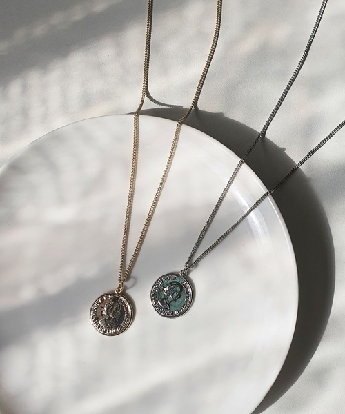 CEMONEMO（セモネモ）の「エリザベス コイン ペンダント ネックレス（ネックレス・レディース・ゴールド/シルバー・FREE）」の2枚目の写真