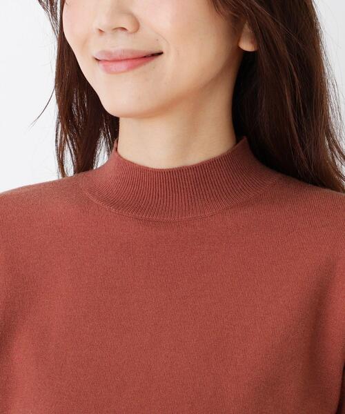 SHOO・LA・RUE(シューラルー)の「◆ちくちくしにくい!ベーシックなモックネックニット(ニット/セーター・レディース・ブラック/アイボリー/ピンク系その他/ベージュ系その他2・02/03/04/05)」の18枚目の写真