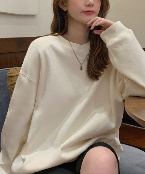 yuue' ( wear )（ユーイ）の「シンプル プルオーバー ロングスリーブスウェット（スウェット・レディース・グレー/ライトベージュ/ライトブルー・M/L/XL）」の8枚目の写真