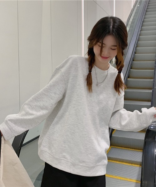 yuue' ( wear )（ユーイ）の「シンプル プルオーバー ロングスリーブスウェット（スウェット・レディース・グレー/ライトベージュ/ライトブルー・M/L/XL）」の14枚目の写真