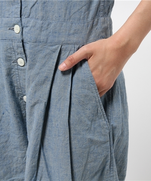 BEAMS BOY（ビームスボーイ）の「●NEEDLES WOMEN / シャンブレー ロンパース SP（つなぎ/オールインワン・レディース・サックスブルー・ONE SIZE）」の4枚目の写真