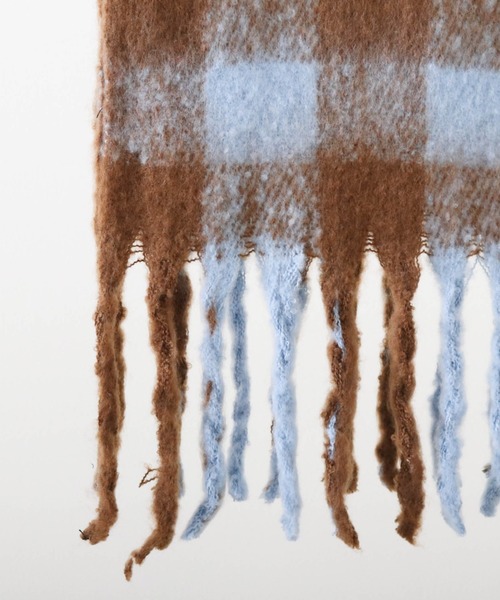 Cheek（チーク）の「大判チェックフリンジマフラー（マフラー・レディース・ブラック/ベージュ/ブラウン・MEDIUM）」の10枚目の写真