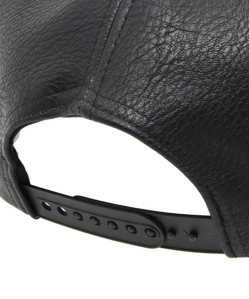 WEGO(ウィゴー)の「WEGO/フェイクレザーベースボールキャップ(キャップ・メンズ・ホワイト/ブラック・FREE)」の4枚目の写真