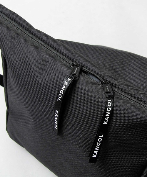 KANGOL（カンゴール）の「ロゴプリント ポリエステル フラップ ショルダーバッグ（ショルダーバッグ・メンズ・ブラック・FREE）」の10枚目の写真