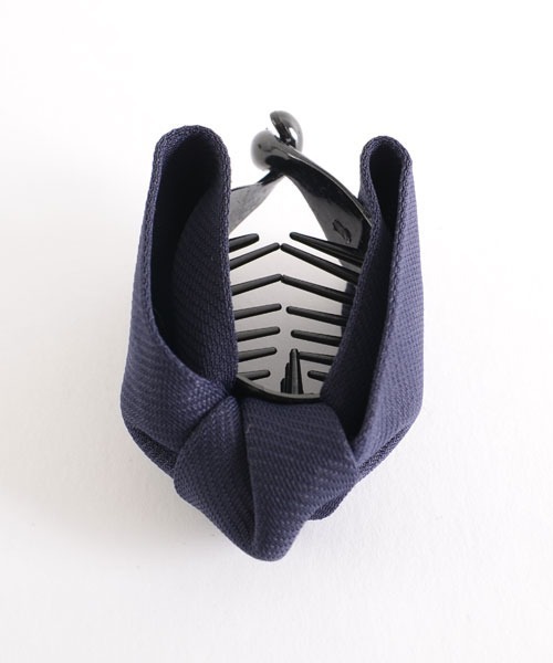 TONE SELECT GOODS（トーンセレクトグッズ）の「【float】リボン バナナクリップ【7色展開】（バレッタ/ヘアクリップ・レディース・ワイン/ブルー/ブラック/ブラウン/ワインレッド/ネイビー/ピンクベージュ・FREE）」の18枚目の写真