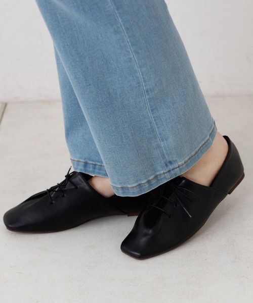 CIAOPANIC TYPY(チャオパニックティピー)の「レースアップバブーシュ(その他シューズ・レディース・ブラック/アイボリー/グレイッシュベージュ・38/36/37)」の3枚目の写真