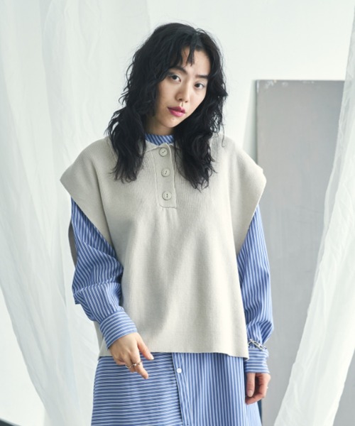 VACANCY（ヴァカンシー）の「ポロニットベスト（ベスト・レディース・ブラック/グレイッシュベージュ・FREE）」の18枚目の写真