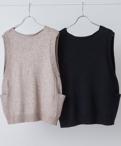 toucher du brise(トゥシェドブリーズ)の「デザインVネックニットベスト(ニット/セーター・レディース・ベージュ/ブラック・M)」の8枚目の写真