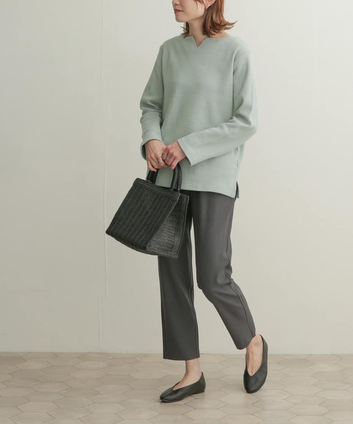 URBAN RESEARCH DOORS（アーバンリサーチドアーズ）の「ストレッチテーパードパンツ（その他パンツ・レディース・チャコールグレー/ブラック・1/0/00）」の14枚目の写真