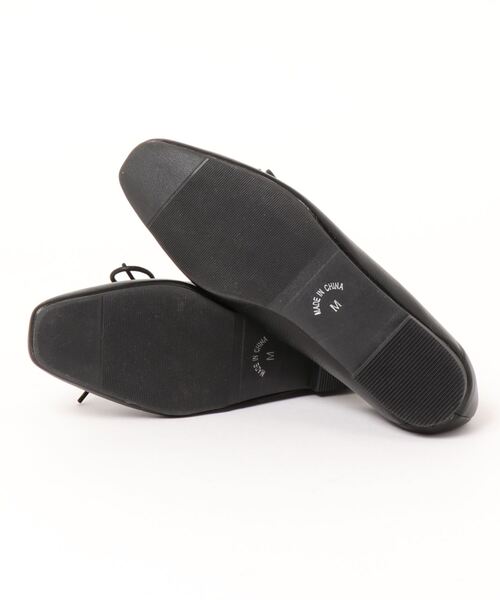 Samansa Mos2 blue(サマンサモスモスブルー)の「ギャザーリボンフラットシューズ(その他シューズ・レディース・ブラック/ベージュ/オフホワイト・MEDIUM/LARGE)」の5枚目の写真