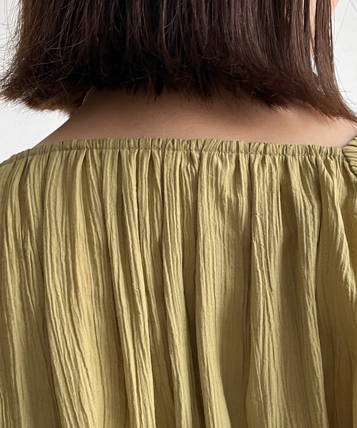 CAPRICIEUX LE'MAGE(カプリシューレマージュ)の「シャーリングボレロカーディガン(シャツ/ブラウス・レディース・ホワイト/ブラック/イエロー・FREE)」の5枚目の写真