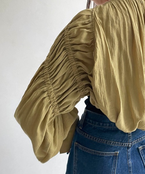 CAPRICIEUX LE'MAGE(カプリシューレマージュ)の「シャーリングボレロカーディガン(シャツ/ブラウス・レディース・ホワイト/ブラック/イエロー・FREE)」の6枚目の写真