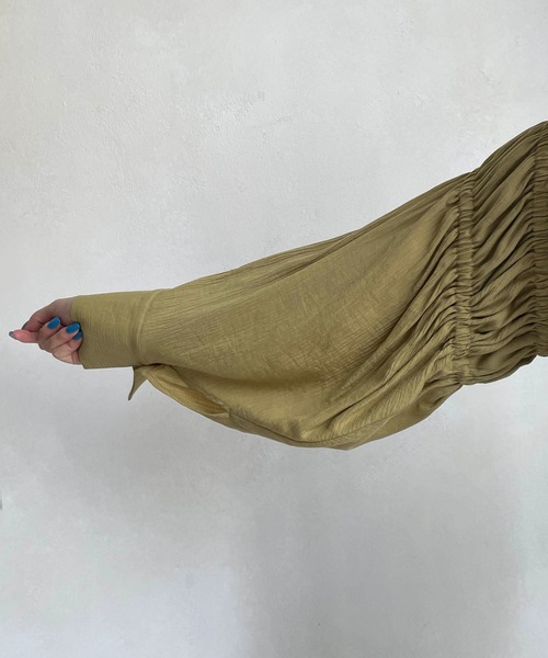 CAPRICIEUX LE'MAGE(カプリシューレマージュ)の「シャーリングボレロカーディガン(シャツ/ブラウス・レディース・ホワイト/ブラック/イエロー・FREE)」の7枚目の写真