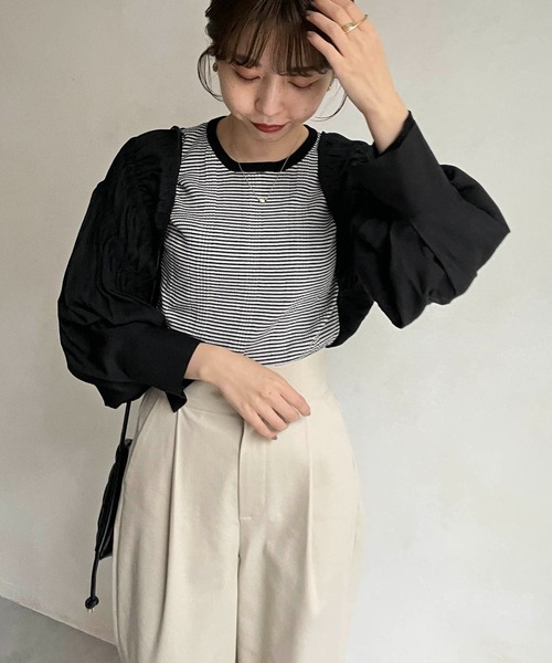 CAPRICIEUX LE'MAGE(カプリシューレマージュ)の「シャーリングボレロカーディガン(シャツ/ブラウス・レディース・ホワイト/ブラック/イエロー・FREE)」の12枚目の写真