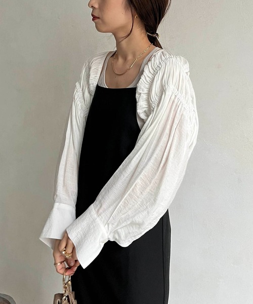 CAPRICIEUX LE'MAGE(カプリシューレマージュ)の「シャーリングボレロカーディガン(シャツ/ブラウス・レディース・ホワイト/ブラック/イエロー・FREE)」の19枚目の写真