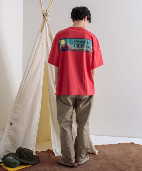 Franklin Climbing（フランクリンクライミング）の「【Franklin Climbing/フランクリンクライミング】ボックスロゴ バックプリントTシャツ（Tシャツ/カットソー・メンズ・オフホワイト/ブラック/ターコイズブルー/マスタード/レッド・SMALL/MEDIUM/LARGE）」の7枚目の写真
