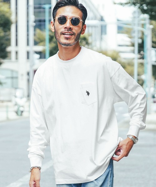U.S. POLO ASSN.（ユーエスポロアッスン）の「US.POLO ASSN./ユーエスポロアッスン ブランド別注 オーバーサイズ ワンポイント刺繍長袖Tシャツ（Tシャツ/カットソー・メンズ・ホワイト/ブラック/ダークグリーン/ネイビー/ライトベージュ/ブラック系その他2/ブルー系その他2/ホワイト系その他/ベージュ系その他/ベージュ系その他2/グリーン系その他/グリーン系その他2/ブルー系その他/ブラック系その他/ホワイト系その他2・MEDIUM/LARGE）」の2枚目の写真