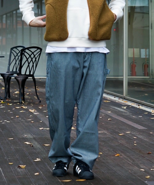 Wrangler(ラングラー)の「【WRANGLER/ラングラー】カラーペインターパンツ ワイドシルエット(その他パンツ・メンズ・ブラック/ダークグリーン/グレー/ブルー系その他/ブルー/ホワイト/グリーン/イエロー/パープル/オレンジ/マスタード・SMALL/LARGE/X-LARGE/MEDIUM)」の4枚目の写真