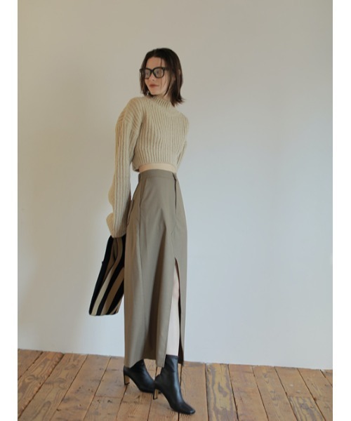 AMAIL(アマイル)の「Over slit long skirt(スカート・レディース・ブラック/ベージュ・FREE)」の6枚目の写真