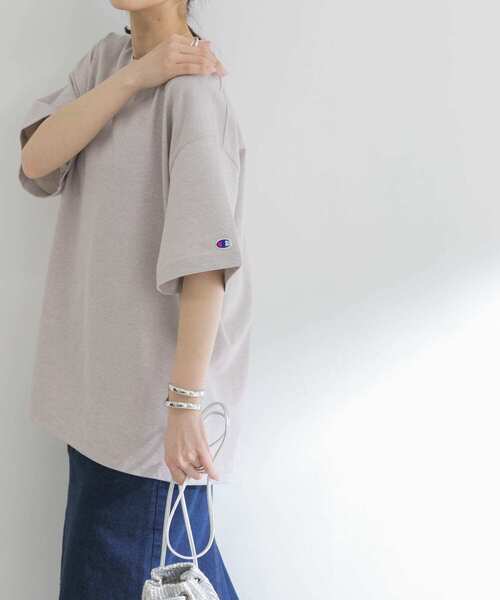 Champion（チャンピオン）の「『別注』Champion×URBAN RESEARCH　ワイドTシャツ（Tシャツ/カットソー・レディース・パープル系その他/イエロー系その他/ピンク系その他・FREE）」の2枚目の写真