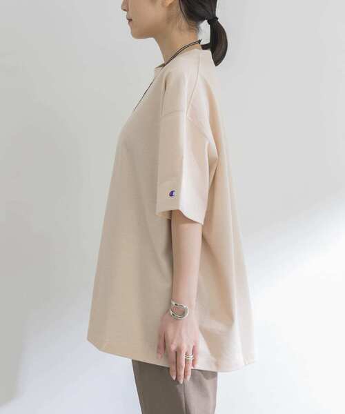 Champion（チャンピオン）の「『別注』Champion×URBAN RESEARCH　ワイドTシャツ（Tシャツ/カットソー・レディース・パープル系その他/イエロー系その他/ピンク系その他・FREE）」の21枚目の写真