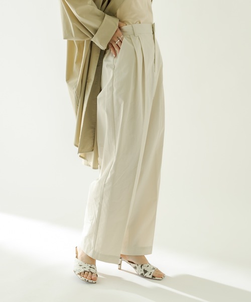 mystic（ミスティック）の「[otonamystic] タックワイドチノパンツ（チノパンツ・レディース・オフホワイト/キャメル・FREE）」の8枚目の写真