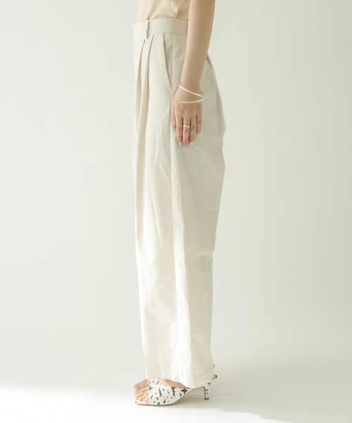 mystic（ミスティック）の「[otonamystic] タックワイドチノパンツ（チノパンツ・レディース・オフホワイト/キャメル・FREE）」の18枚目の写真