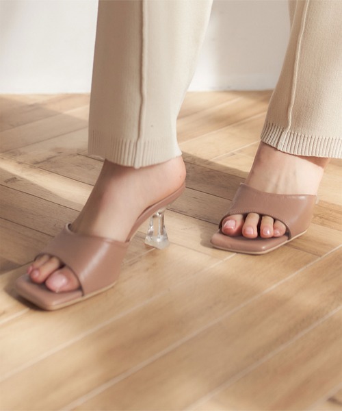 titivate（ティティベイト）の「スクエアトゥクリアヒールミュールサンダル（サンダル・レディース・ブラック/オレンジ/ホワイト系その他/モカ・LL/S/M/L）」の11枚目の写真