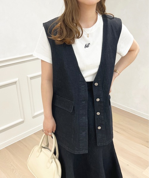 apres jour（アプレジュール）の「デニムジレ【ZOZOTOWN限定アイテム】（ベスト・レディース・ナチュラル/ライトブルー/インディゴブルー・X-LARGE/フリー）」の2枚目の写真