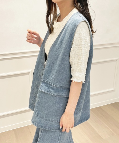 apres jour（アプレジュール）の「デニムジレ【ZOZOTOWN限定アイテム】（ベスト・レディース・ナチュラル/ライトブルー/インディゴブルー・X-LARGE/フリー）」の17枚目の写真