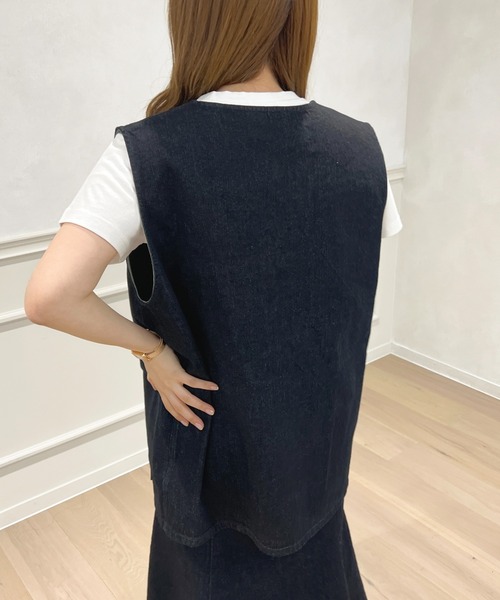 apres jour（アプレジュール）の「デニムジレ【ZOZOTOWN限定アイテム】（ベスト・レディース・ナチュラル/ライトブルー/インディゴブルー・X-LARGE/フリー）」の18枚目の写真