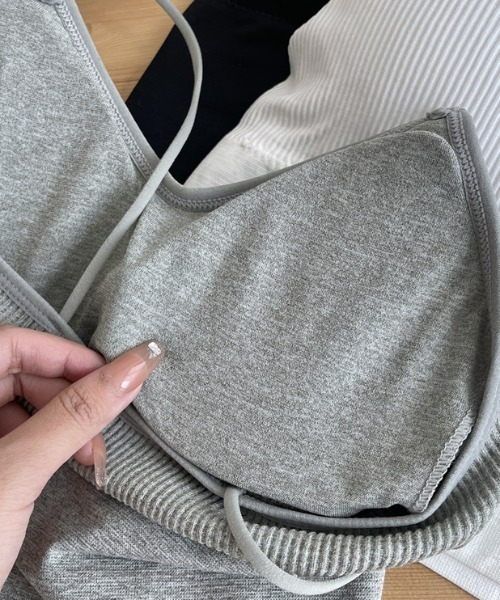 everycoco(エブリーココ)の「カップ付キャミトップス(キャミソール・レディース・ホワイト/ブラック/グレー・FREE)」の9枚目の写真