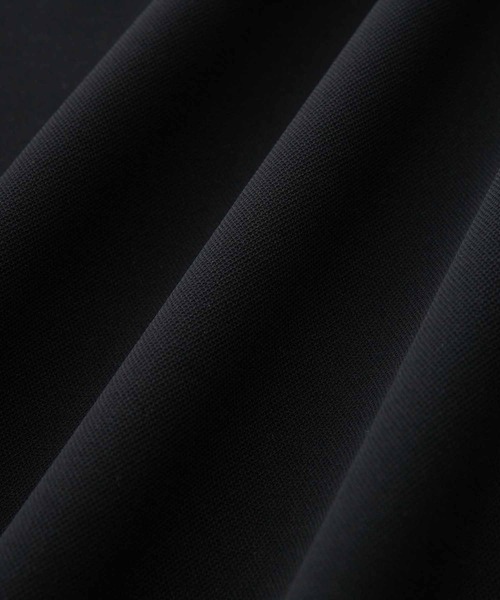 ADAM ET ROPE'(アダムエロペ)の「テックスブリット ポンチドロップショルダーL/S Tee/イージーケア(Tシャツ/カットソー・メンズ・ブラック/キャメル/オフホワイト/ネイビー・L/M)」の18枚目の写真