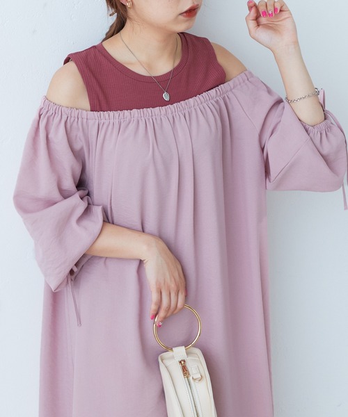 natural couture(ナチュラルクチュール)の「2022AWアイテム/肩出しレイヤードワンピース(ワンピース・レディース・その他1/ベージュ/ピンク/ブラック・FREE)」の15枚目の写真