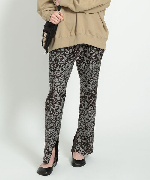BEAMS BOY(ビームスボーイ)の「maturely / Flower Jacquard Fringe Slacks(その他パンツ・レディース・パープル/オリーブ・1/0)」の11枚目の写真