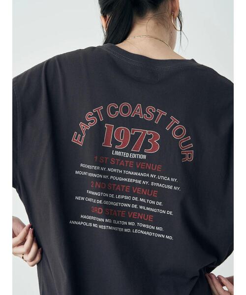 earth music&ecology（アースミュージックアンドエコロジー）の「ツアーロゴTEE（Tシャツ/カットソー・レディース・チャコールグレー/オフホワイト・FREE）」の14枚目の写真