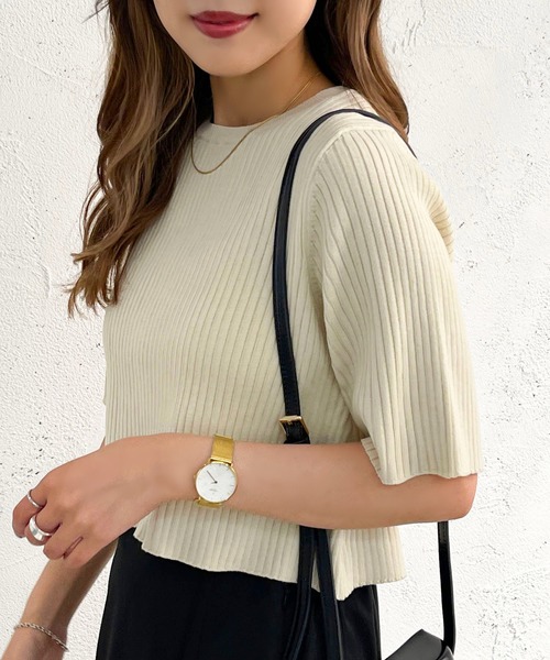 apres jour mignon(アプレジュールミニョン)の「ショート丈クルーネックトップス【ZOZOTOWN限定アイテム】(ニット/セーター・レディース・ブルー/ライトベージュ/ブラック/アイボリー・フリー/X-LARGE)」の2枚目の写真