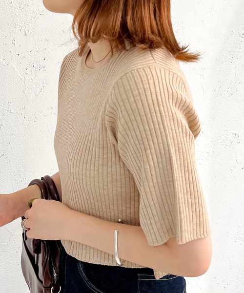 apres jour mignon(アプレジュールミニョン)の「ショート丈クルーネックトップス【ZOZOTOWN限定アイテム】(ニット/セーター・レディース・ブルー/ライトベージュ/ブラック/アイボリー・フリー/X-LARGE)」の10枚目の写真
