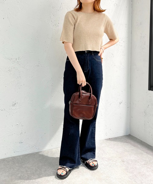 apres jour mignon(アプレジュールミニョン)の「ショート丈クルーネックトップス【ZOZOTOWN限定アイテム】(ニット/セーター・レディース・ブルー/ライトベージュ/ブラック/アイボリー・フリー/X-LARGE)」の12枚目の写真